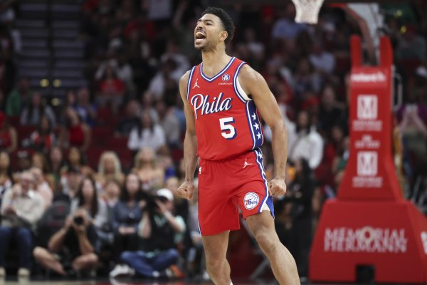 Đại lý Grimes: 76ers và GM chư