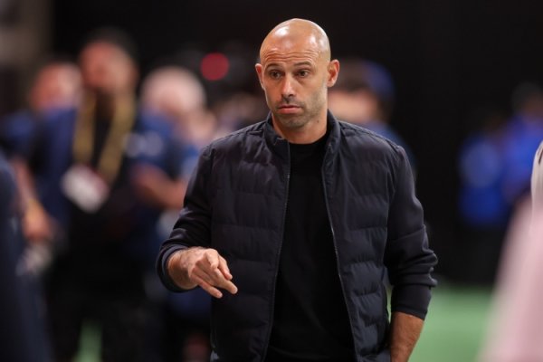 Mascherano: Messi và tôi không